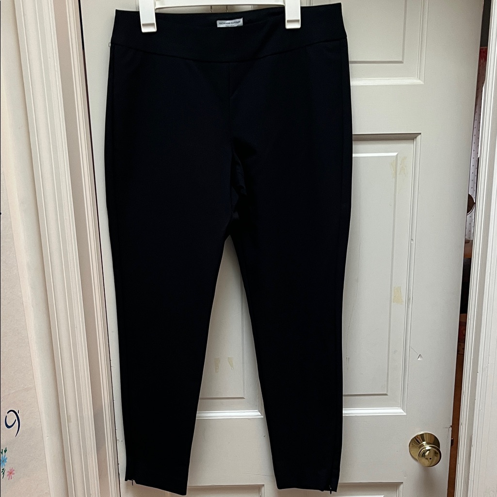 Katherine Barclay Sleek Black Cropped Pants